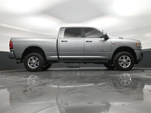 Used 2023 RAM 2500 Laramie AWD/4WD image 25