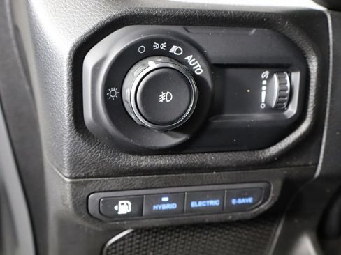Used 2024 Jeep Wrangler Unlimited AWD/4WD image 20