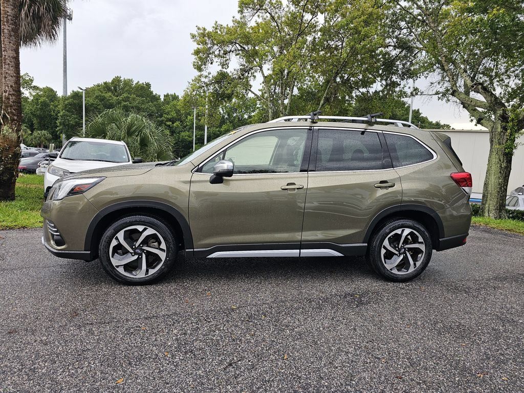 Used 2023 Subaru Forester Touring AWD/4WD image 5
