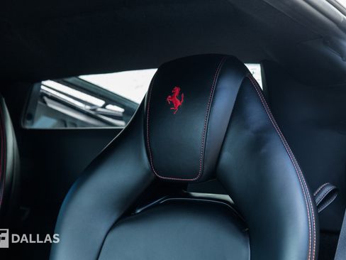 Used 2019 Ferrari 488 GTB RWD image 21
