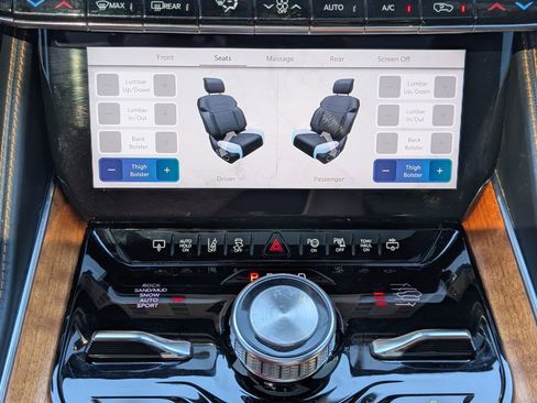 Used 2022 Jeep Grand Wagoneer Series III w/ Rear Seat Video Group 1 image 20