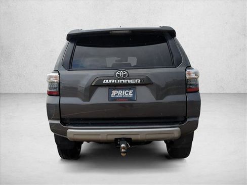 Used 2020 Toyota 4Runner TRD Off-Road AWD/4WD image 7