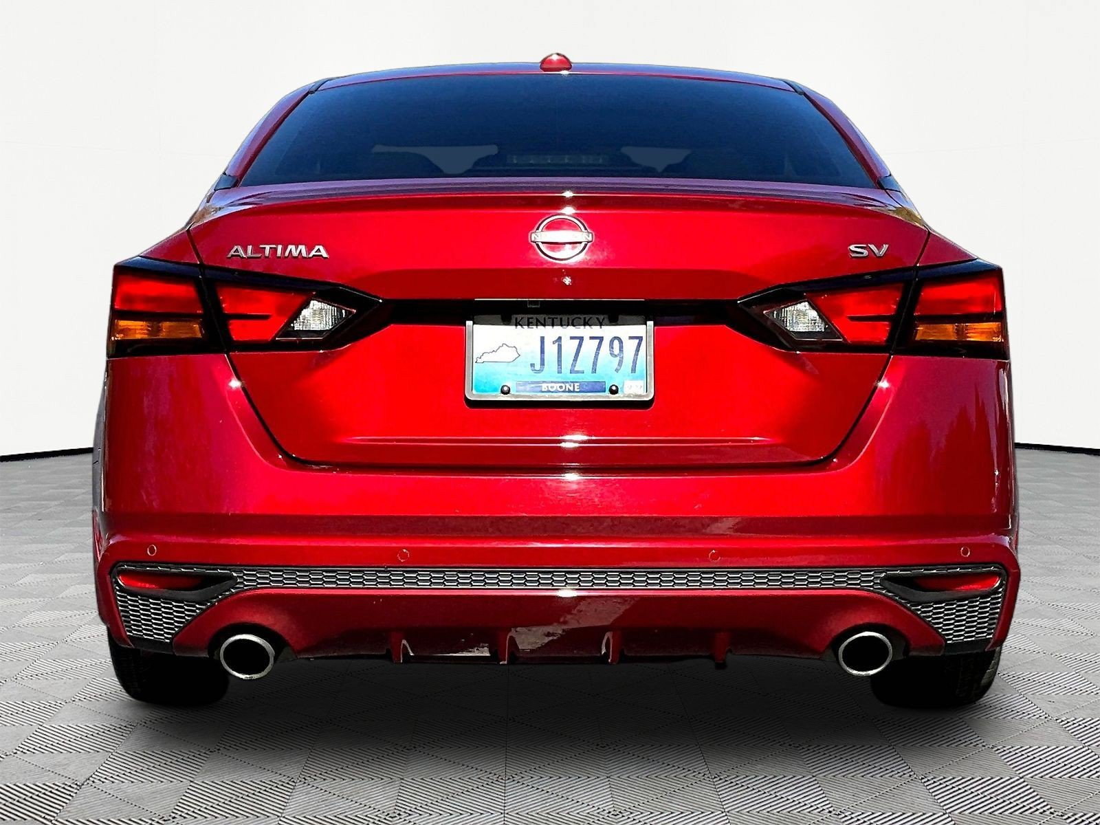 Used 2024 Nissan Altima 2.5 SV w/ SV Premium Package FWD image 5