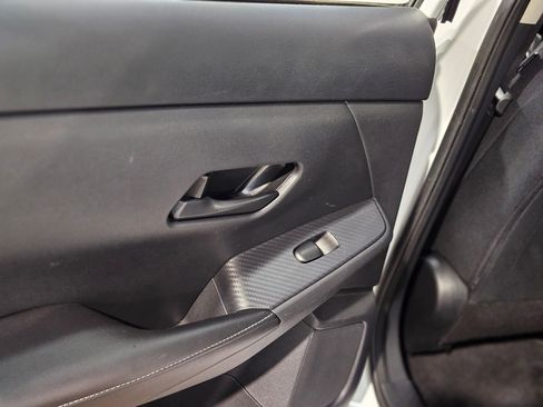 Used 2024 Nissan Sentra SV image 33