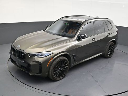 Used 2025 BMW X5 M60i AWD/4WD image 12