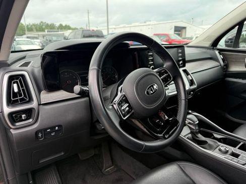 Used 2021 Kia Sorento EX FWD image 8