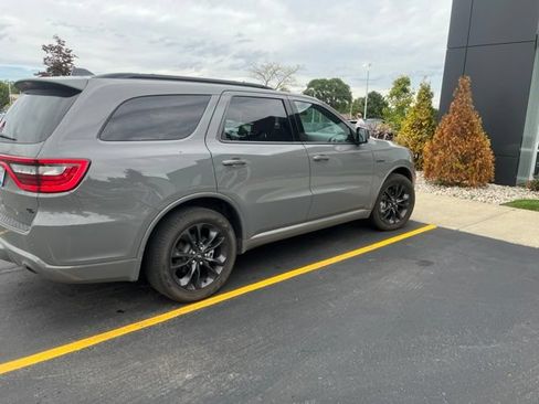 Used 2023 Dodge Durango R/T AWD/4WD image 4