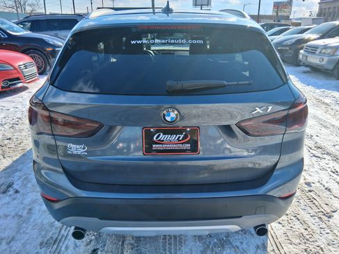 Used 2017 BMW X1 xDrive28i image 9
