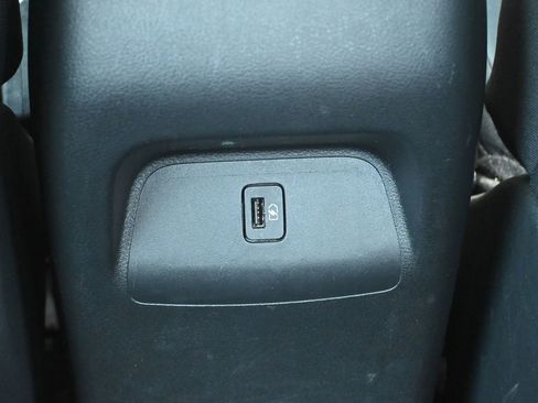 Used 2023 Nissan Sentra SV FWD image 32