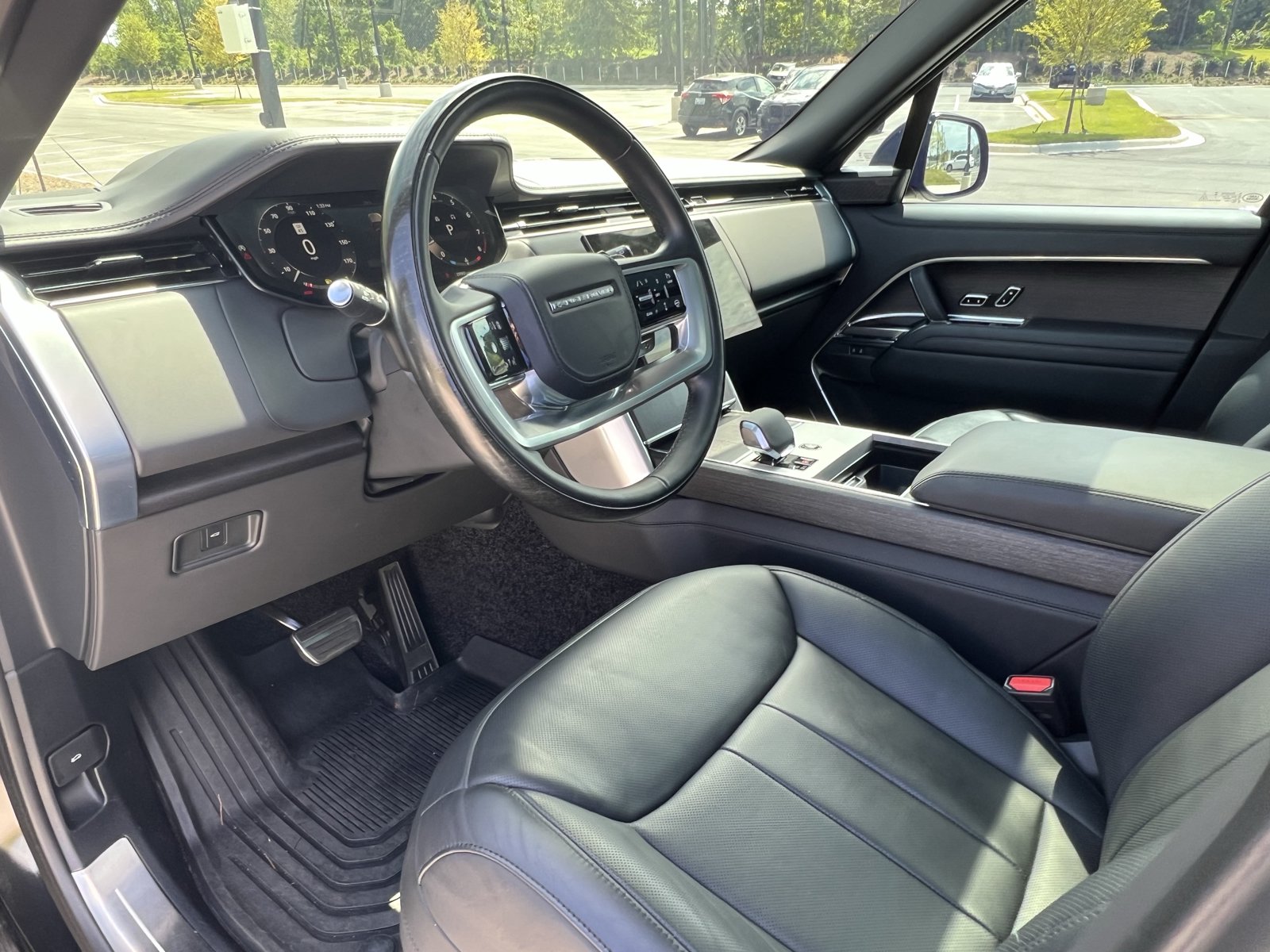 Used 2024 Land Rover Range Rover Autobiography AWD/4WD image 16