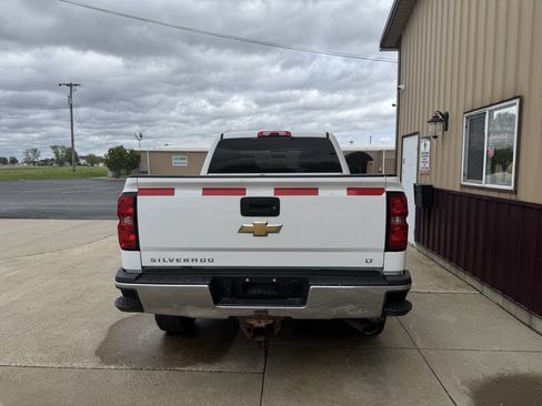 Used 2015 Chevrolet Silverado 2500 LT AWD/4WD image 3