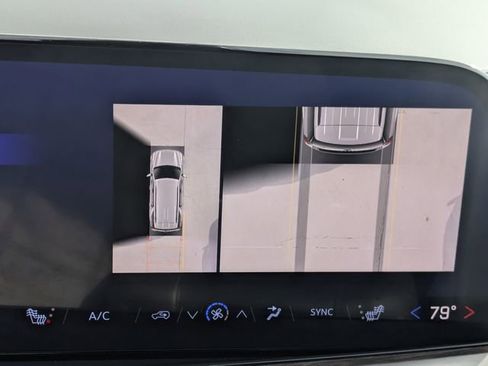 Used 2025 Chevrolet Tahoe Z71 w/ Z71 Off-Road Package image 18