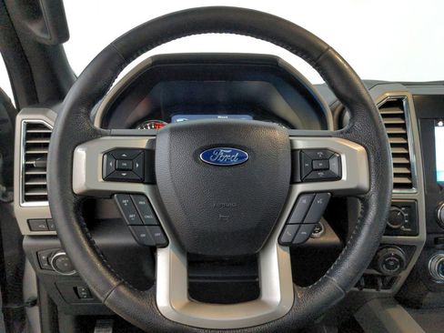 Used 2016 Ford F150 Lariat w/ Equipment Group 502A Luxury AWD/4WD image 21