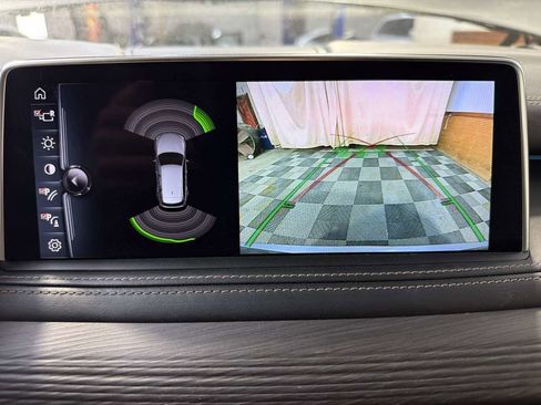 Used 2017 BMW X5 xDrive50i image 21