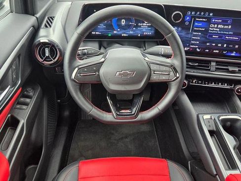 Certified 2024 Chevrolet Equinox EV RS image 11