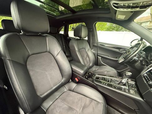 Used 2018 Porsche Macan S AWD/4WD image 22