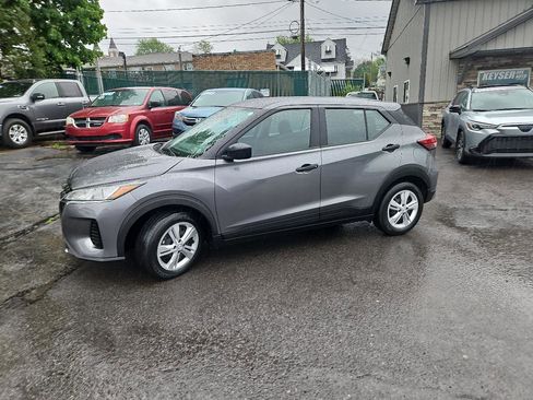 Used 2023 Nissan Kicks S FWD image 38