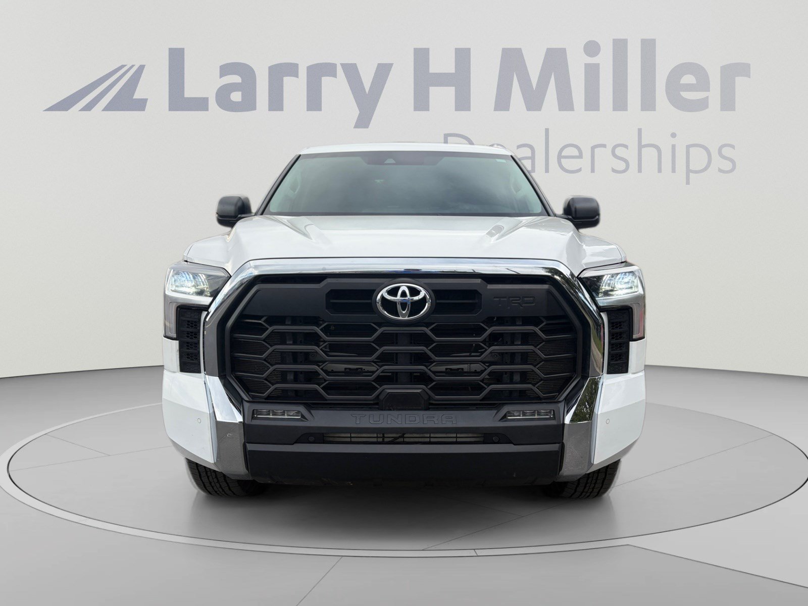 Used 2023 Toyota Tundra SR5 w/ TRD Off-Road Premium Package AWD/4WD image 8