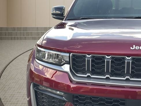 New 2026 Jeep Grand Cherokee Limited AWD/4WD image 46