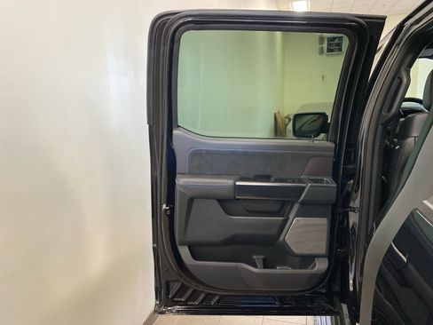 New 2025 Ford F150 Platinum image 9