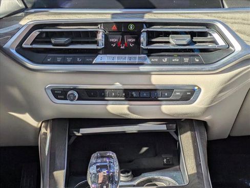 Used 2019 BMW X7 xDrive40i w/ Premium Package image 23