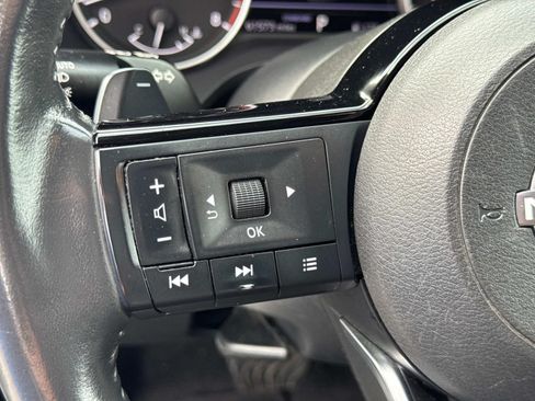 Used 2023 Nissan Rogue SV w/ SV Premium B Package FWD image 34