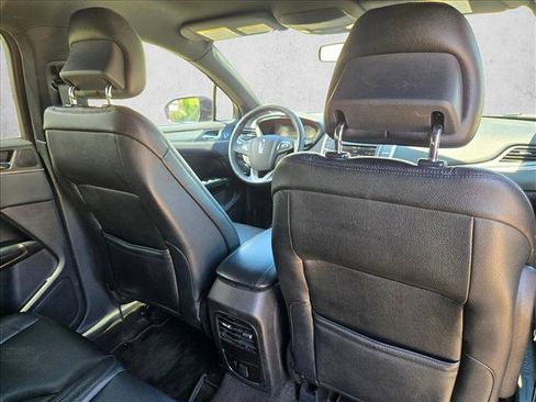 Used 2015 Lincoln MKC FWD image 17