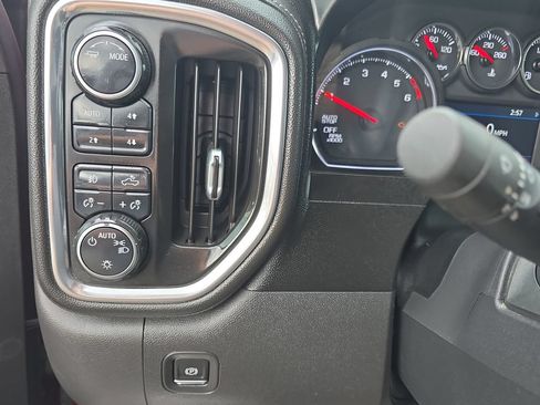 Certified 2021 Chevrolet Silverado 1500 RST AWD/4WD image 28