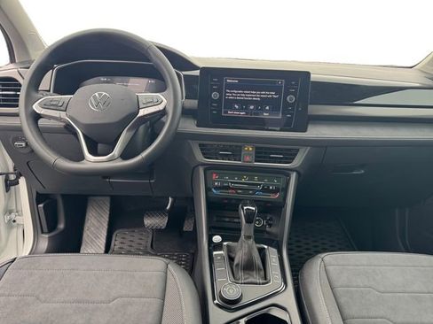 New 2026 Volkswagen Taos SE AWD/4WD image 16