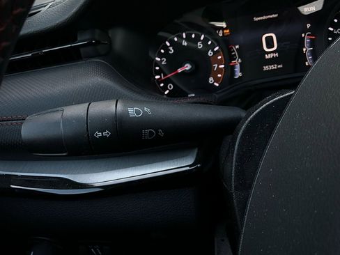 Used 2025 Jeep Compass Trailhawk image 36