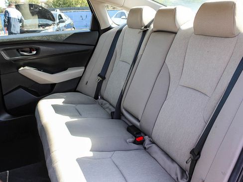 Certified 2025 Honda Accord LX image 18