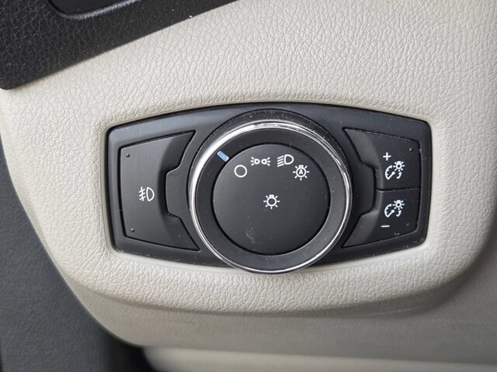 Used 2016 Ford Transit Connect Titanium FWD image 30