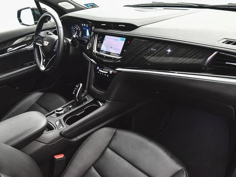 Used 2021 Cadillac XT6 Premium Luxury AWD/4WD image 36
