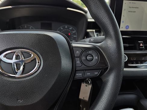 Used 2024 Toyota Corolla LE FWD image 21