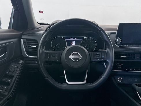 Used 2023 Nissan Rogue SV w/ SV Premium B Package image 18