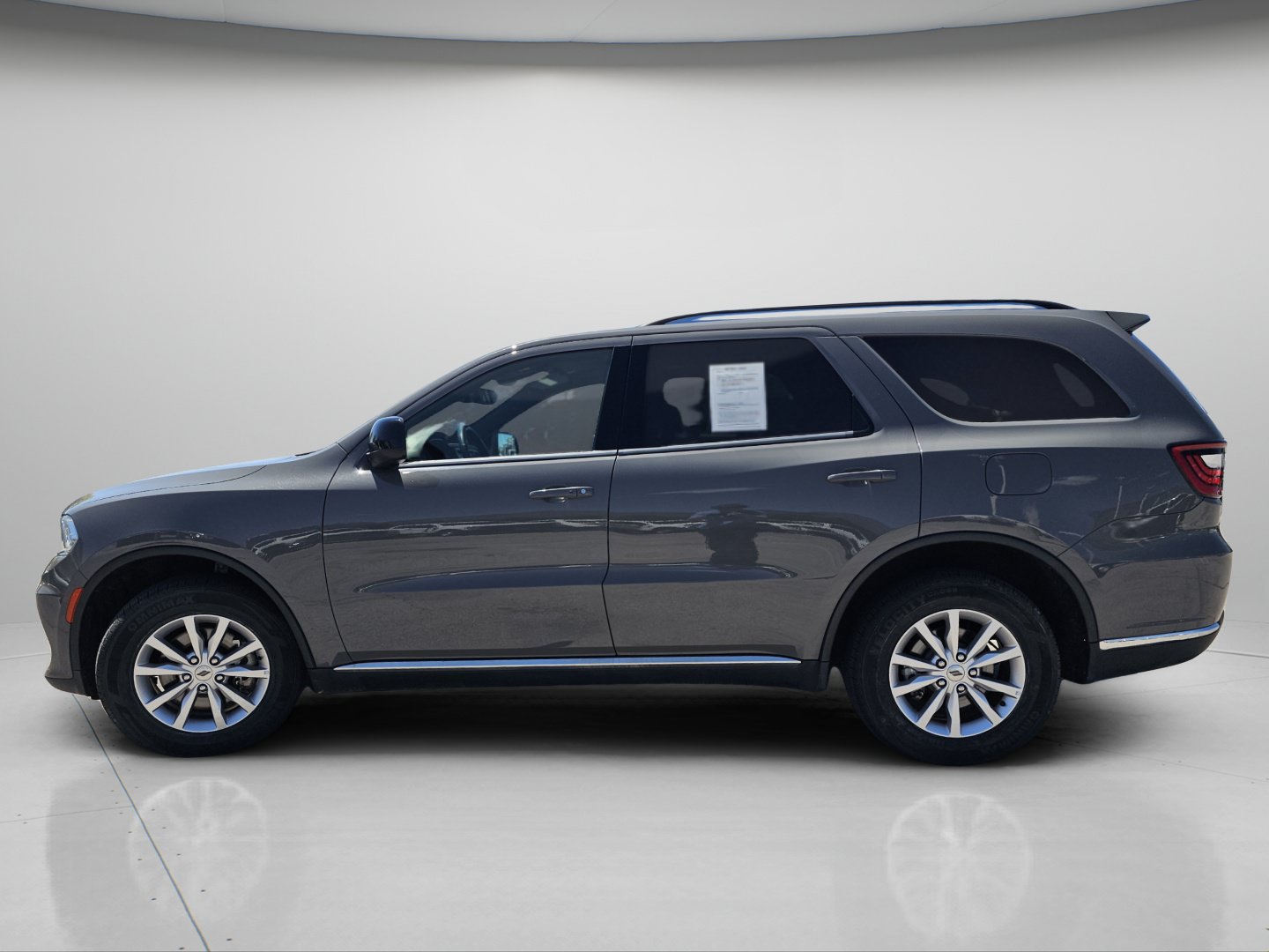 Used 2023 Dodge Durango SXT AWD/4WD image 19