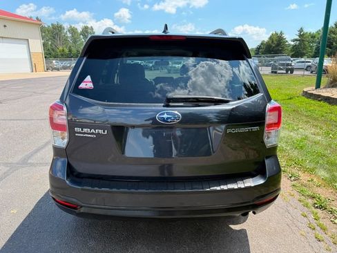 Used 2018 Subaru Forester 2.5i Premium w/ All-Weather Package AWD/4WD image 2