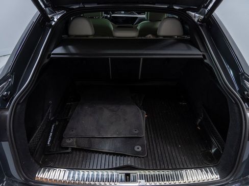 Used 2024 Audi Q8 e-tron Premium image 26