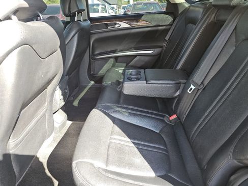 Used 2015 Lincoln MKZ AWD image 30