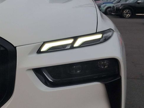 Certified 2023 BMW X7 xDrive40i w/ Executive Package image 11