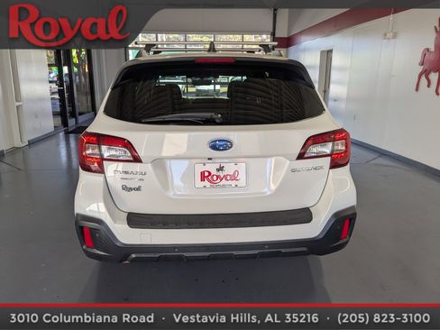 Used 2019 Subaru Outback 2.5i Touring w/ Popular Package #3A image 3