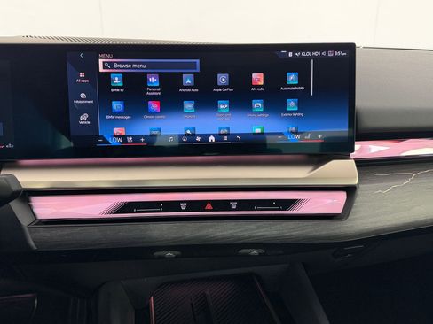 Used 2024 BMW 540i xDrive w/ Executive Package image 24