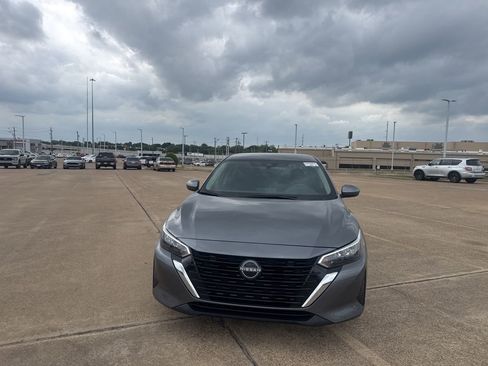 Certified 2024 Nissan Sentra S image 5