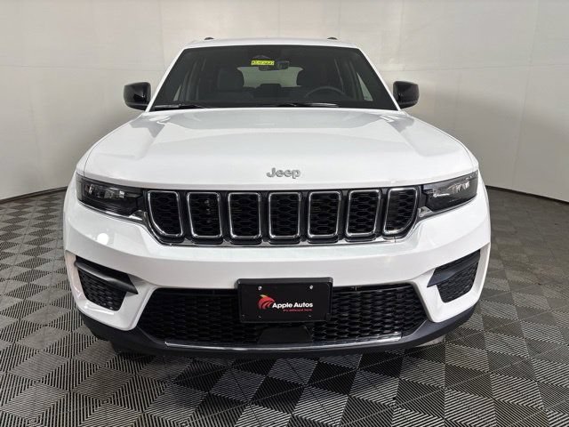 New 2026 Jeep Grand Cherokee Laredo X AWD/4WD image 2