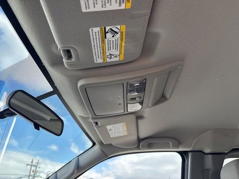 Used 2019 Nissan Frontier S image 17