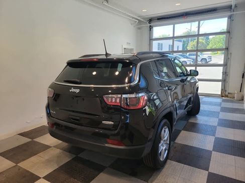 Used 2022 Jeep Compass Latitude w/ Convenience Group AWD/4WD image 6
