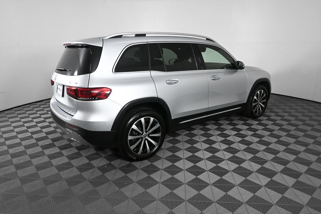 Certified 2023 Mercedes-Benz GLB 250 4MATIC image 27