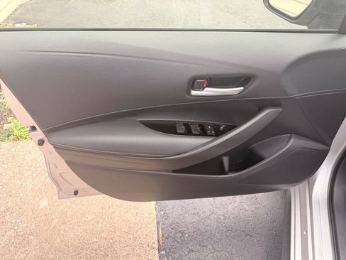 Used 2022 Toyota Corolla SE FWD image 11