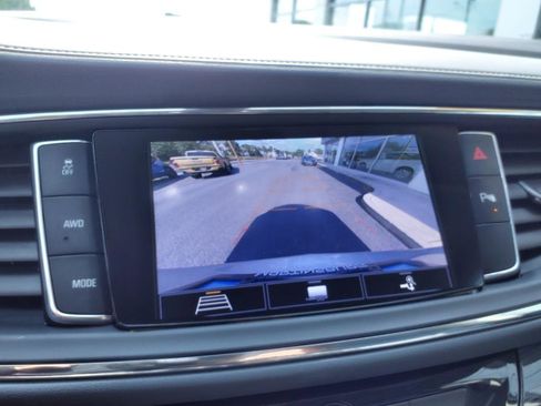 Used 2021 Buick Enclave Essence w/ Sport Touring Edition image 16