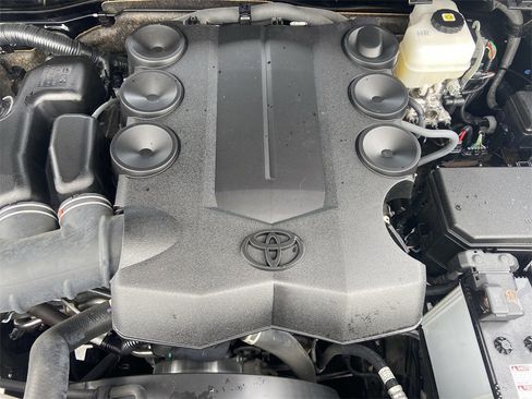 Used 2023 Toyota 4Runner SR5 image 29